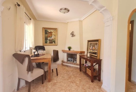 Reventa - Villa - Villamartín