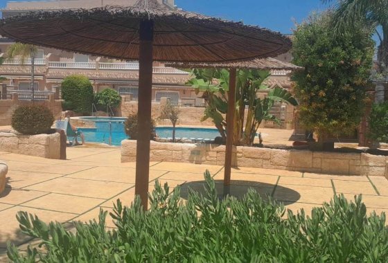 Reventa - Villa - Villamartín