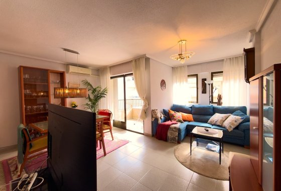 Reventa - Apartamento / piso - Torrevieja - Centro