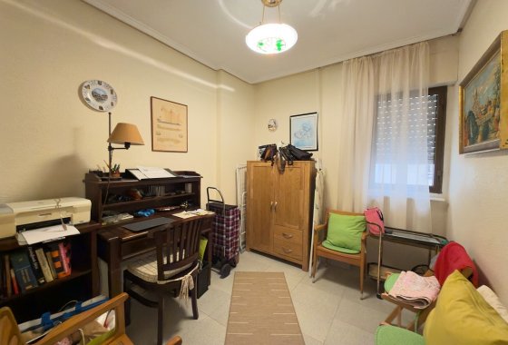 Reventa - Apartamento / piso - Torrevieja - Centro