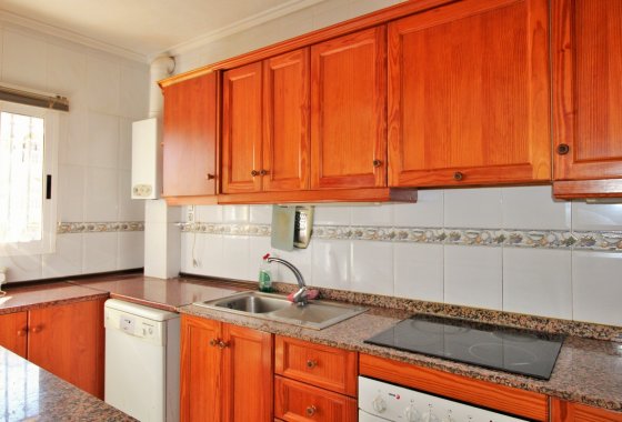 Resale - Townhouse - Villamartín
