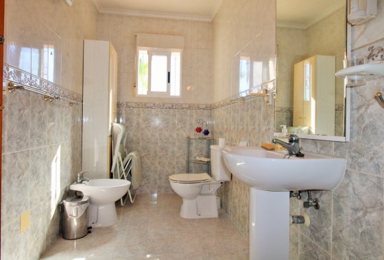 Resale - Townhouse - Villamartín