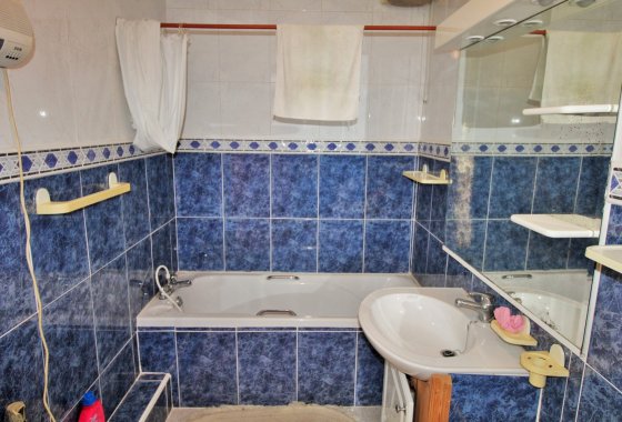 Resale - Townhouse - Villamartín