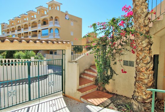 Resale - Townhouse - Villamartín