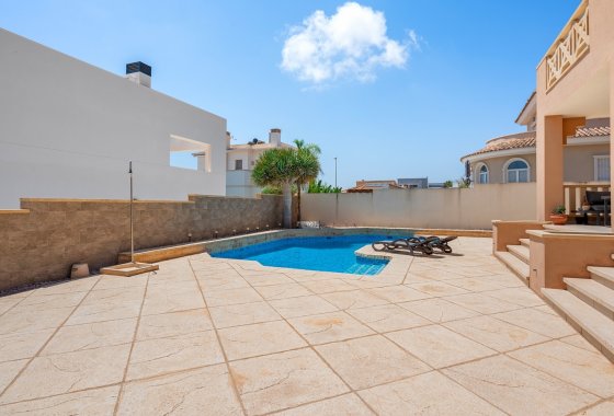 Resale - Villa - Ciudad Quesada