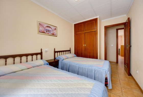 Reventa - Apartamento / piso - Torrevieja - Playa del Acequión