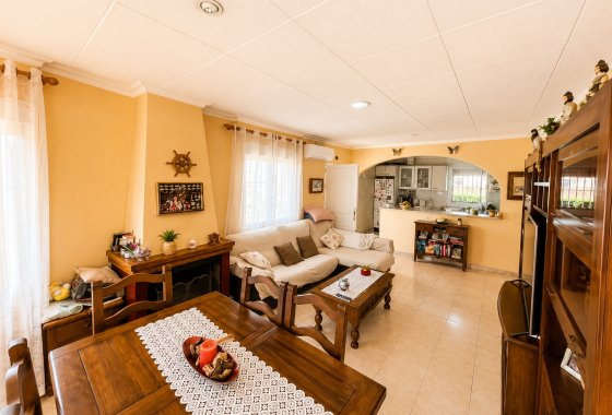 Resale - Villa - Torrevieja - La Siesta