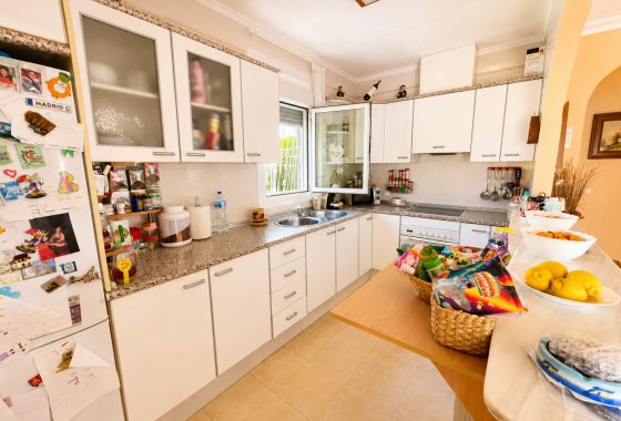 Resale - Villa - Torrevieja - La Siesta