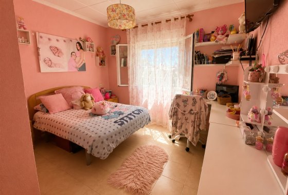 Resale - Villa - Torrevieja - La Siesta