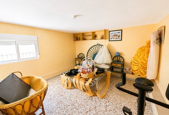 Resale - Villa - Torrevieja - La Siesta