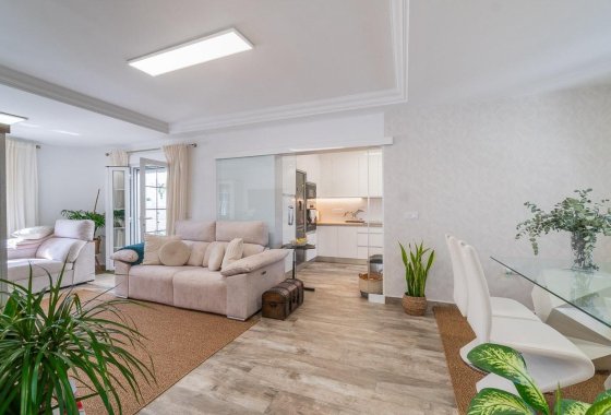 Resale - Villa - San Miguel de Salinas - Las filipinas