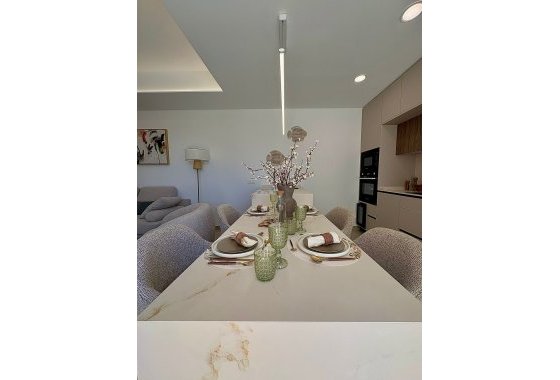 Obra nueva - Adosado - Roldán
