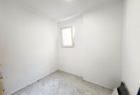 Reventa - Apartamento / piso - Torrevieja - Playa del Acequión
