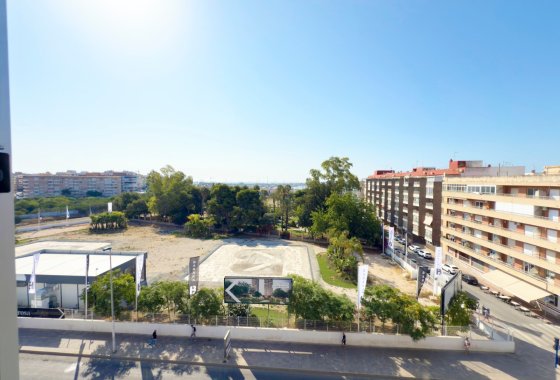 Reventa - Apartamento / piso - Torrevieja - Playa del Acequión