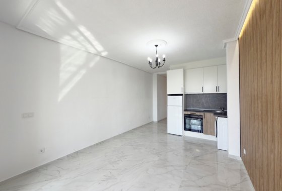 Reventa - Apartamento / piso - Torrevieja - Playa del Acequión