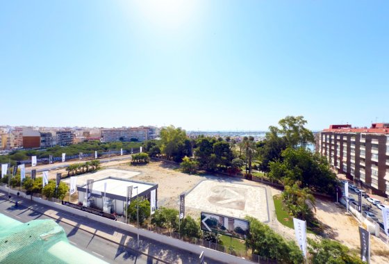 Reventa - Apartamento / piso - Torrevieja - Playa del Acequión