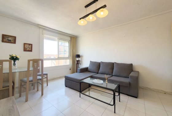 Reventa - Apartamento / piso - Torrevieja - Centro