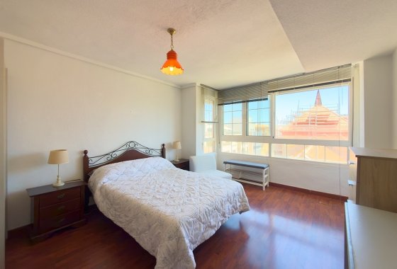 Reventa - Apartamento / piso - Torrevieja - Centro