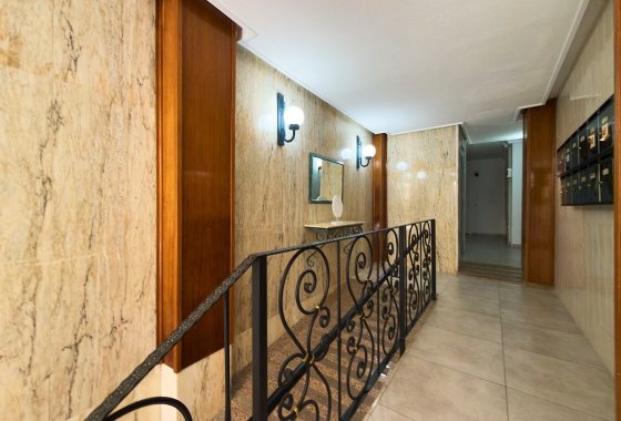 Reventa - Apartamento / piso - Torrevieja - Centro