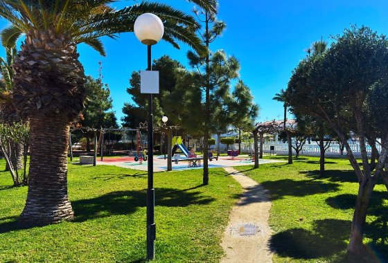 Reventa - Adosado - Torrevieja - Urb. Torrealmendros