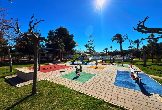 Reventa - Adosado - Torrevieja - Urb. Torrealmendros