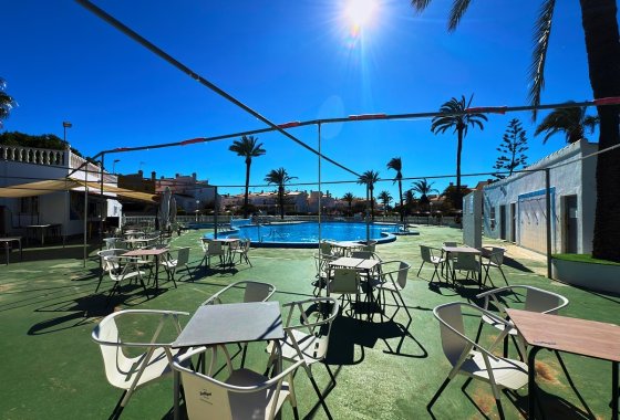 Reventa - Adosado - Torrevieja - Urb. Torrealmendros