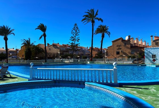 Reventa - Adosado - Torrevieja - Urb. Torrealmendros