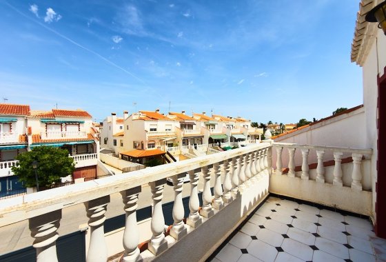 Reventa - Adosado - Torrevieja - Urb. Torrealmendros