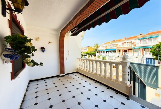 Reventa - Adosado - Torrevieja - Urb. Torrealmendros