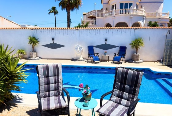 Reventa - Villa - Torrevieja - Urb. El Chaparral