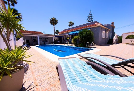 Reventa - Villa - Torrevieja - Urb. El Chaparral