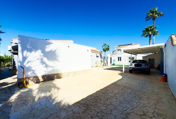 Reventa - Villa - Torrevieja - Urb. El Chaparral