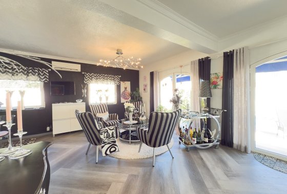 Reventa - Villa - Torrevieja - Urb. El Chaparral