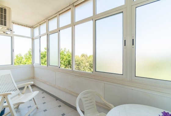 Resale - Apartment / flat - Torrevieja - La Mata pueblo