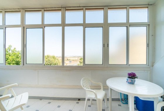 Resale - Apartment / flat - Torrevieja - La Mata pueblo