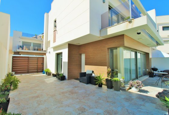Återförsäljning - Villa - Villamartín