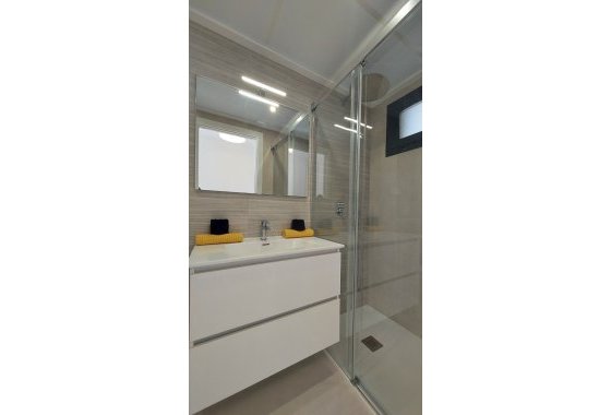 Obra nueva - Apartamento / piso - San Miguel de Salinas