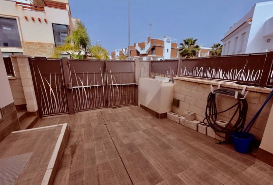 Reventa - Villa - Ciudad Quesada - Pueblo Bravo