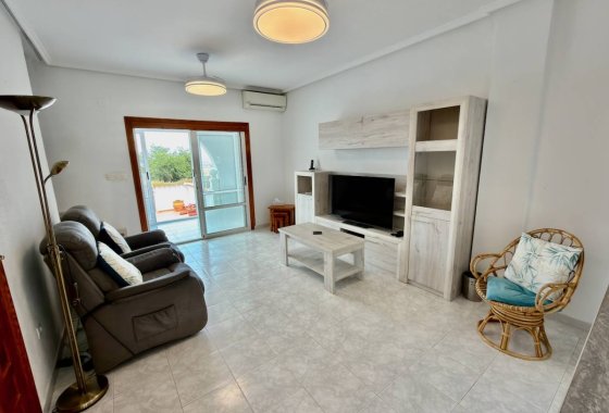Återförsäljning - Villa - Ciudad Quesada