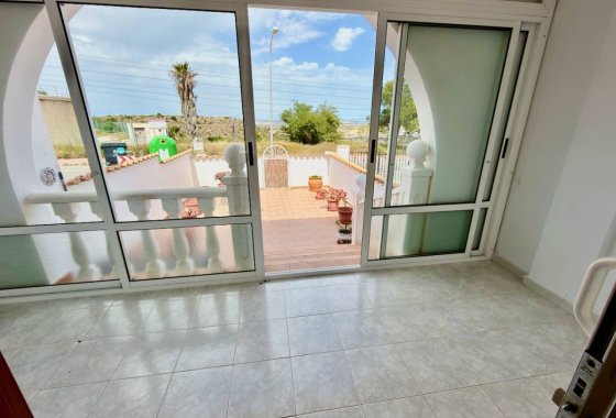 Återförsäljning - Villa - Ciudad Quesada