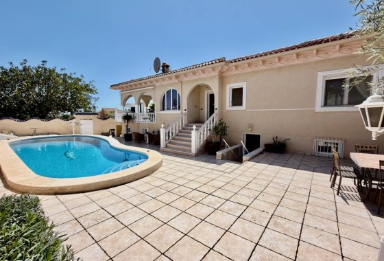 Återförsäljning - Villa - Ciudad Quesada