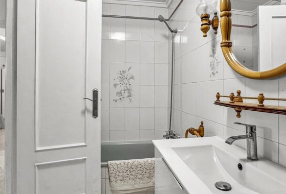 Reventa - Apartamento / piso - Torrevieja - Playa de los Locos