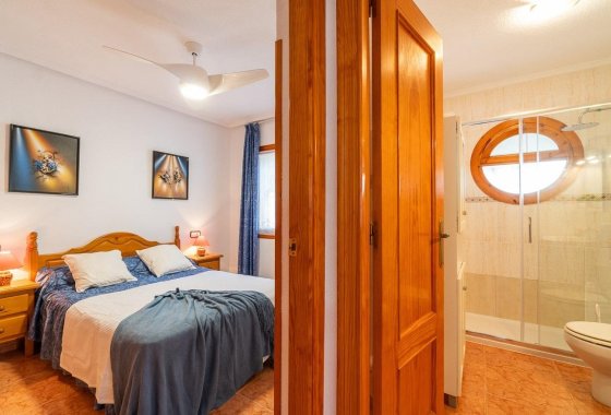 Resale - Bungalow - Orihuela Costa - Playa Flamenca
