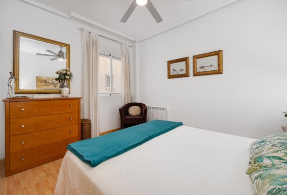 Reventa - Apartamento / piso - Torrevieja - Playa del Acequión