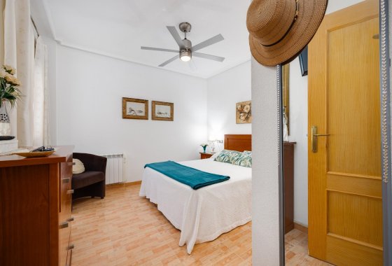 Reventa - Apartamento / piso - Torrevieja - Playa del Acequión
