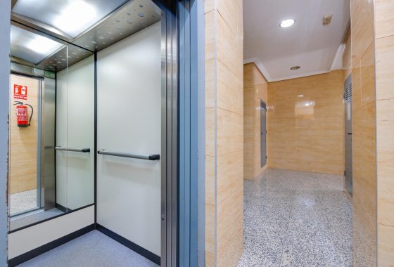 Reventa - Apartamento / piso - Torrevieja - Playa del Acequión