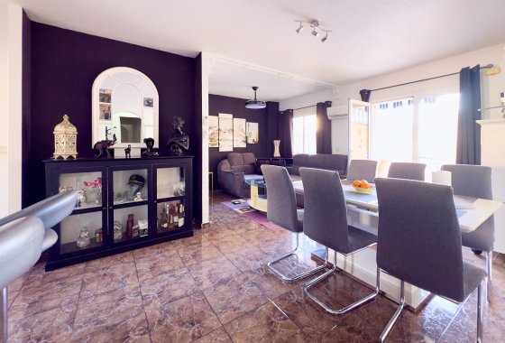 Reventa - Apartamento / piso - Torrevieja - El Acequión - Los Náufragos