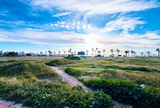 Reventa - Apartamento / piso - Torrevieja - El Acequión - Los Náufragos