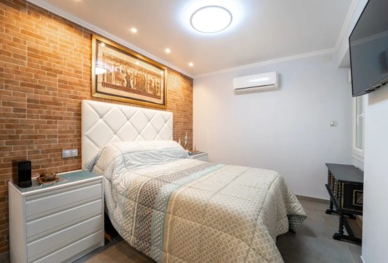 Reventa - Apartamento / piso - Torrevieja - Playa del Cura