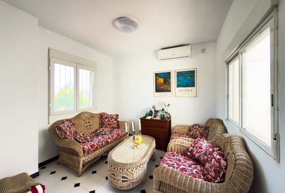 Resale - Townhouse - Torrevieja - Urb. Torrealmendros